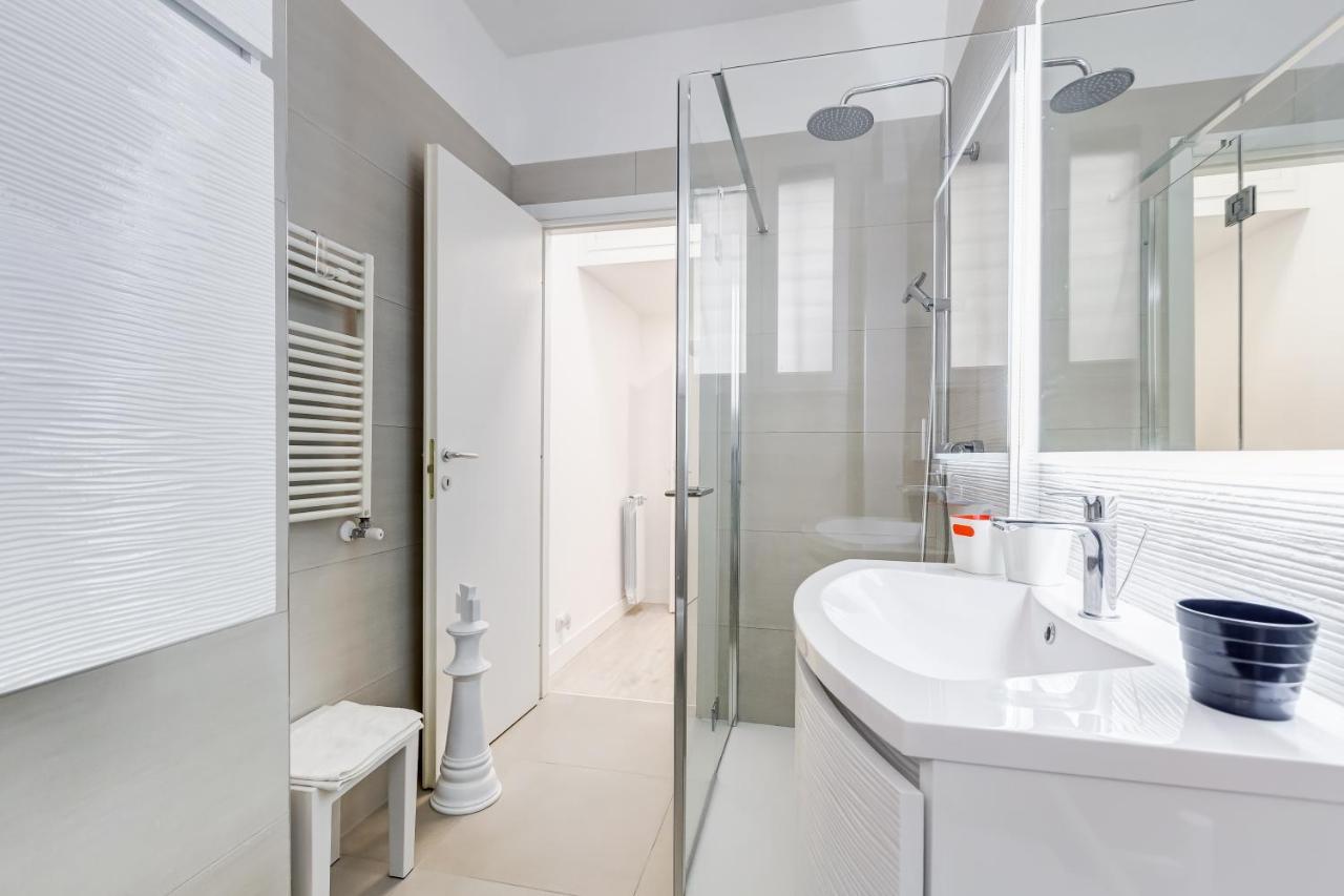 Bmga L The White Crown Apartment In Testaccio Rome Bagian luar foto