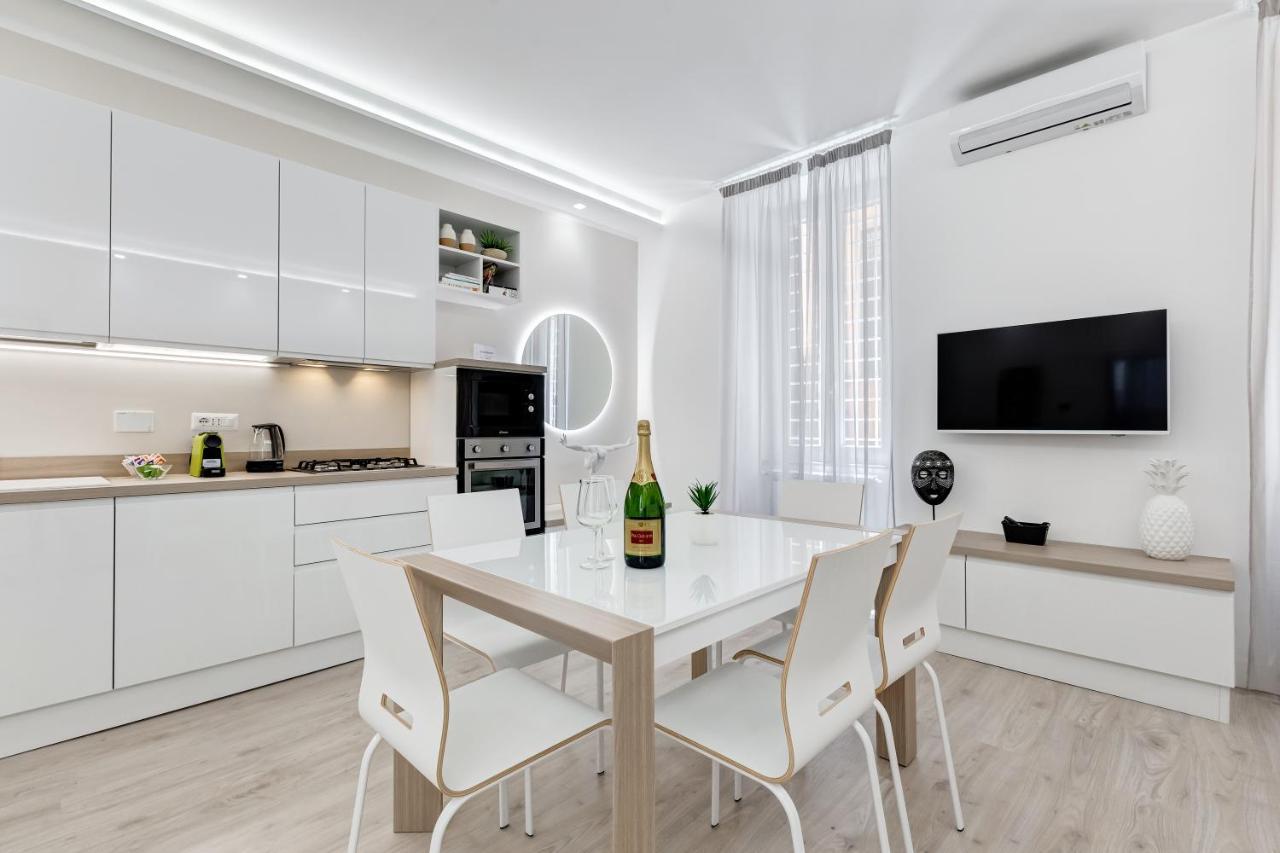 Bmga L The White Crown Apartment In Testaccio Rome Bagian luar foto