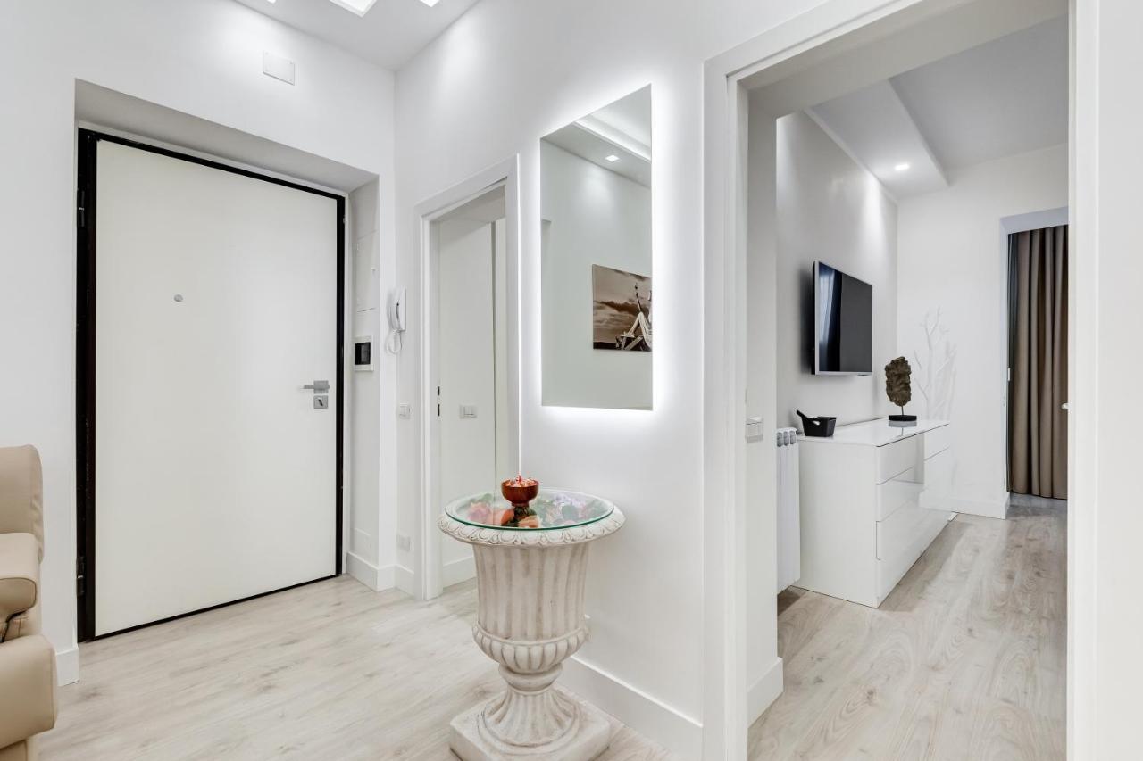 Bmga L The White Crown Apartment In Testaccio Rome Bagian luar foto