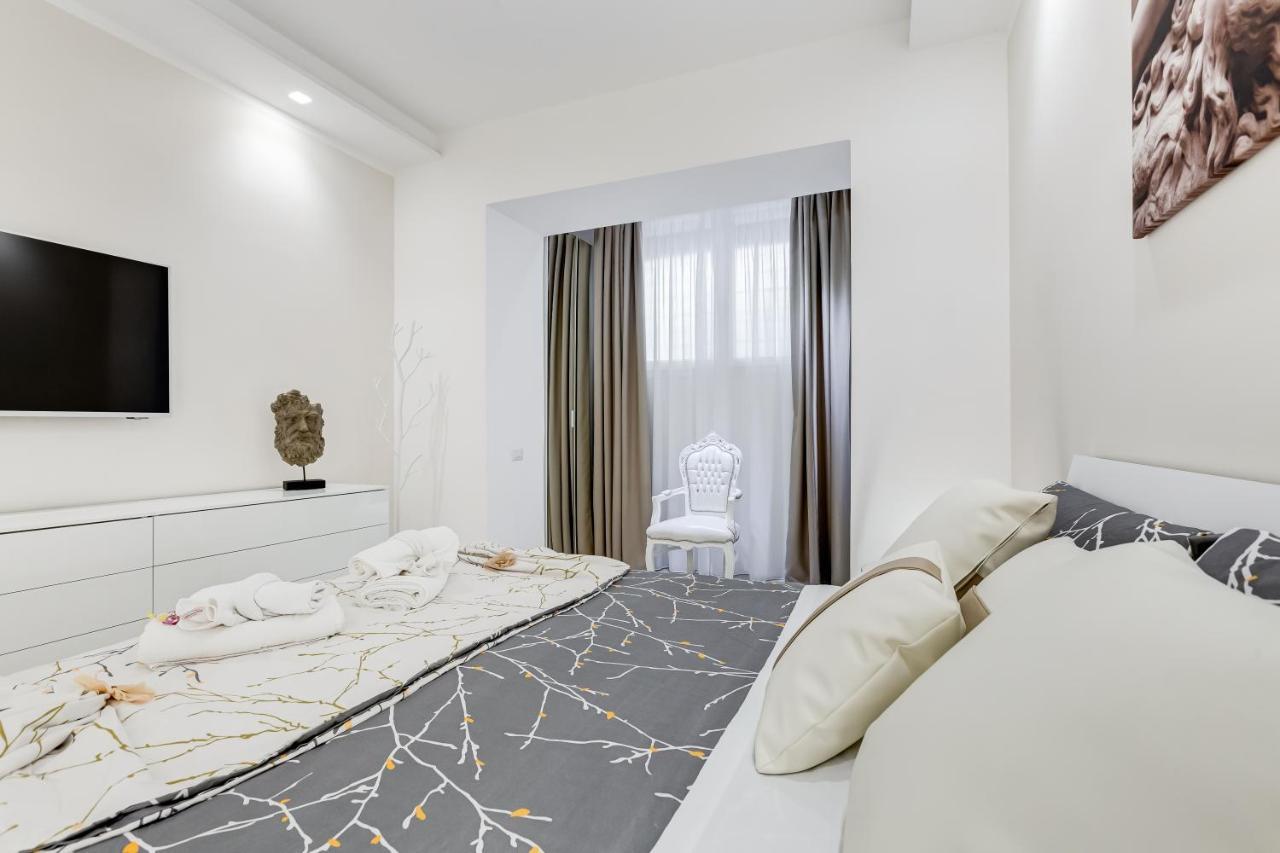 Bmga L The White Crown Apartment In Testaccio Rome Bagian luar foto