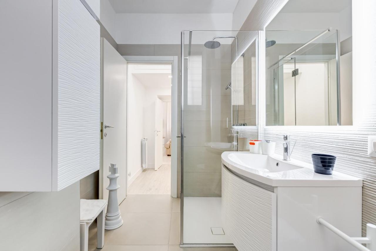 Bmga L The White Crown Apartment In Testaccio Rome Bagian luar foto